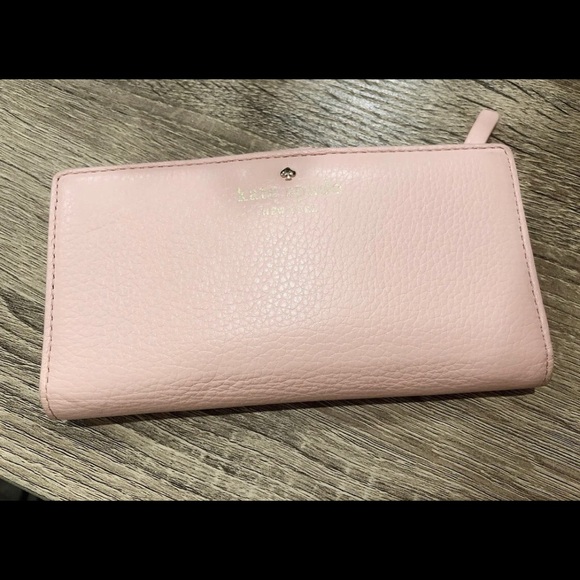 Kate Spade Wallet - Picture 2 of 5